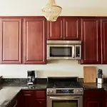 Bright 1Br In Irish Channel By Sonder