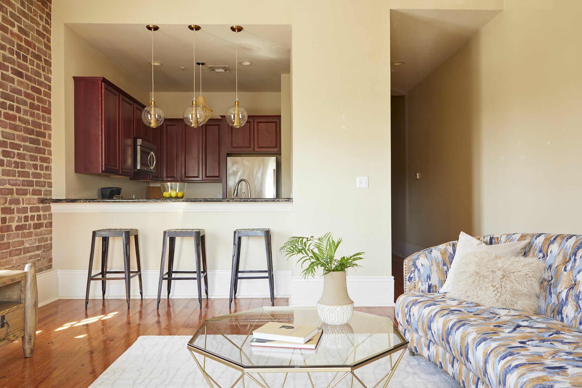 Bright 1br In Irish Channel By Sonder *